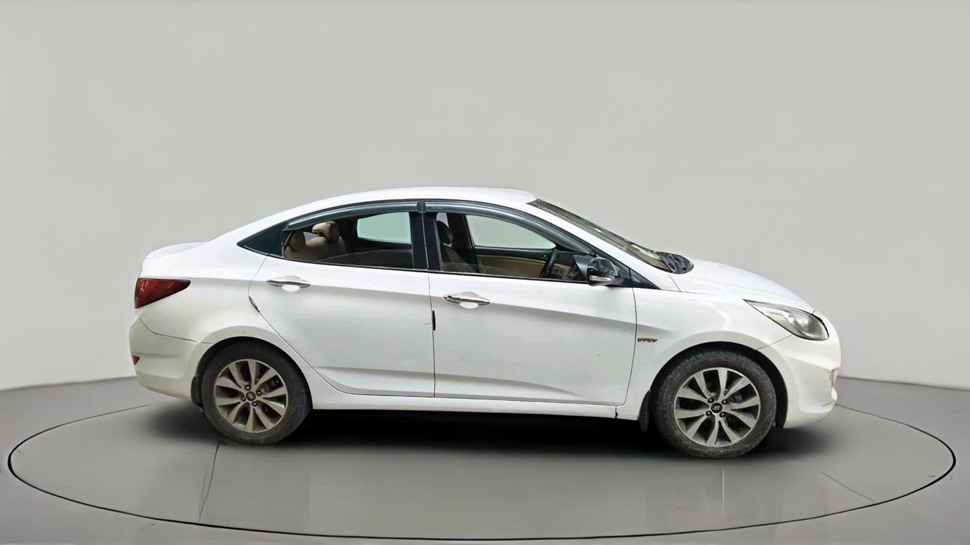 2014 Hyundai Verna FLUIDIC 1.6 VTVT SX OPT, Petrol, Manual, 1,70,353 km, exterior