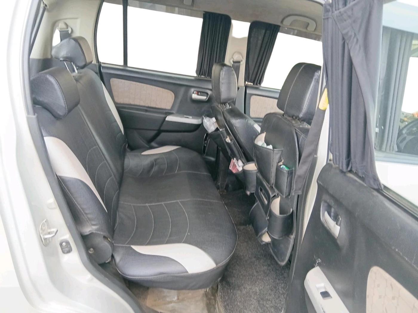 2014 Maruti Wagon R 1.0 VXI, Petrol, Manual, 96,964 km, interior