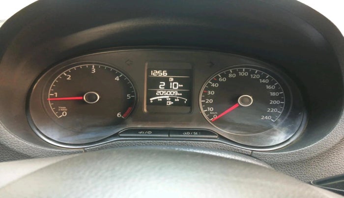 2014 Volkswagen Polo COMFORTLINE 1.2 Diesel, Diesel, Manual, 2,05,009 km, interior