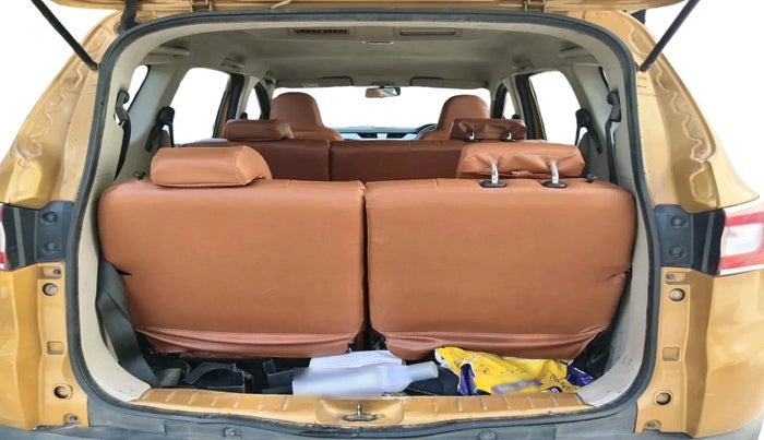 2020 Renault TRIBER RXZ, Petrol, Manual, 69,646 km, exterior