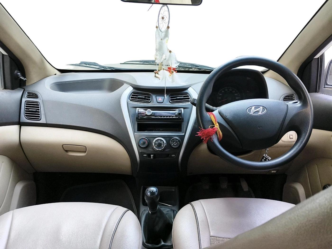 2011 Hyundai Eon ERA, Petrol, Manual, 54,358 km, interior