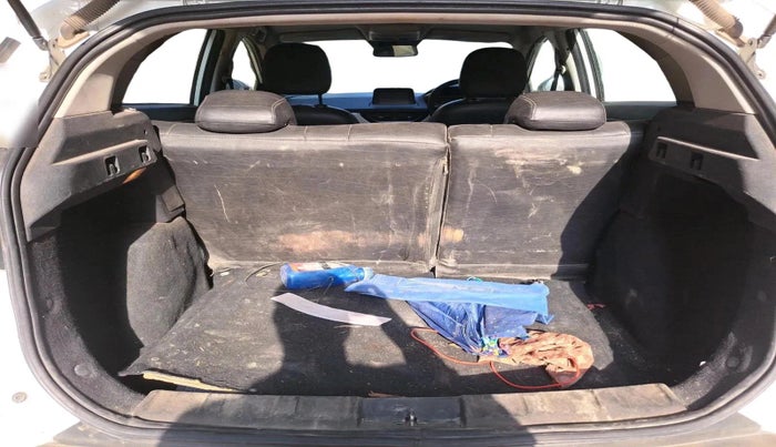 2020 Tata NEXON XZ PLUS DIESEL SUNROOF, Diesel, Manual, 1,60,129 km, exterior