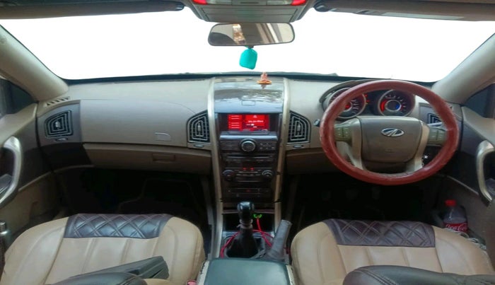 2012 Mahindra XUV500 W8, Diesel, Manual, 1,39,363 km, interior
