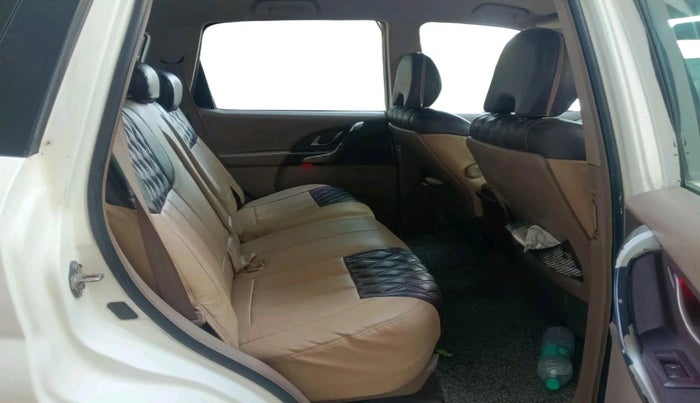 2012 Mahindra XUV500 W8, Diesel, Manual, 1,39,363 km, interior