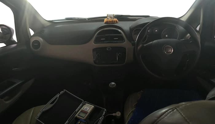 2016 Fiat Grand Punto ABARTH 1.4, CNG, Manual, 1,30,117 km, interior