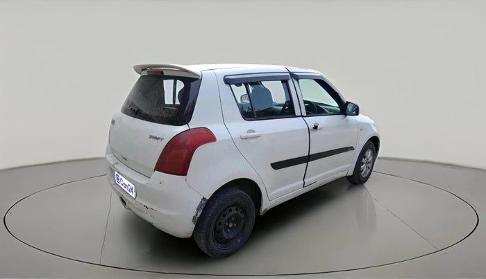 2010 Maruti Swift ZXI, CNG, Manual, 1,14,169 km, exterior