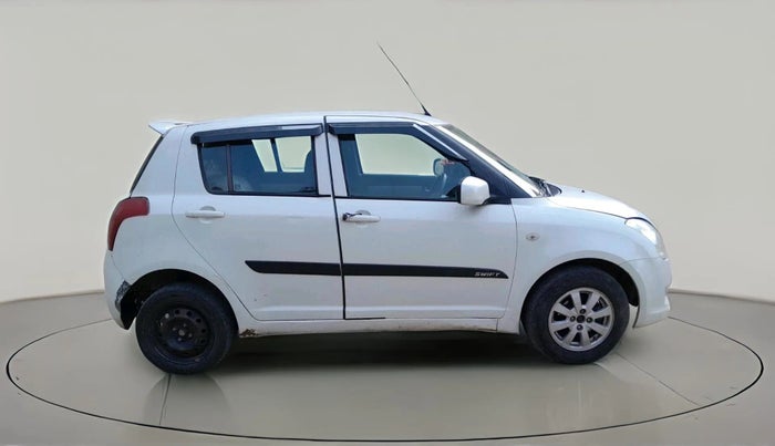 2010 Maruti Swift ZXI, CNG, Manual, 1,14,169 km, exterior