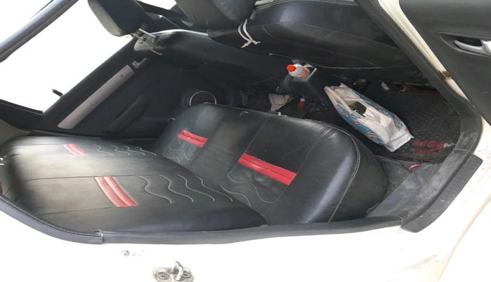 2010 Maruti Swift ZXI, CNG, Manual, 1,14,169 km, interior