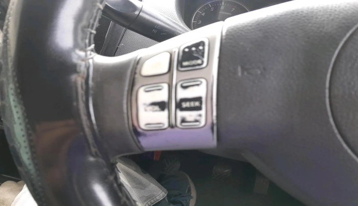 2010 Maruti Swift ZXI, CNG, Manual, 1,14,169 km, interior