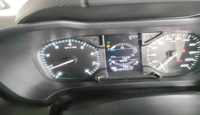 2024 Tata ALTROZ XZ PETROL, Petrol, Manual, 7,597 km, interior