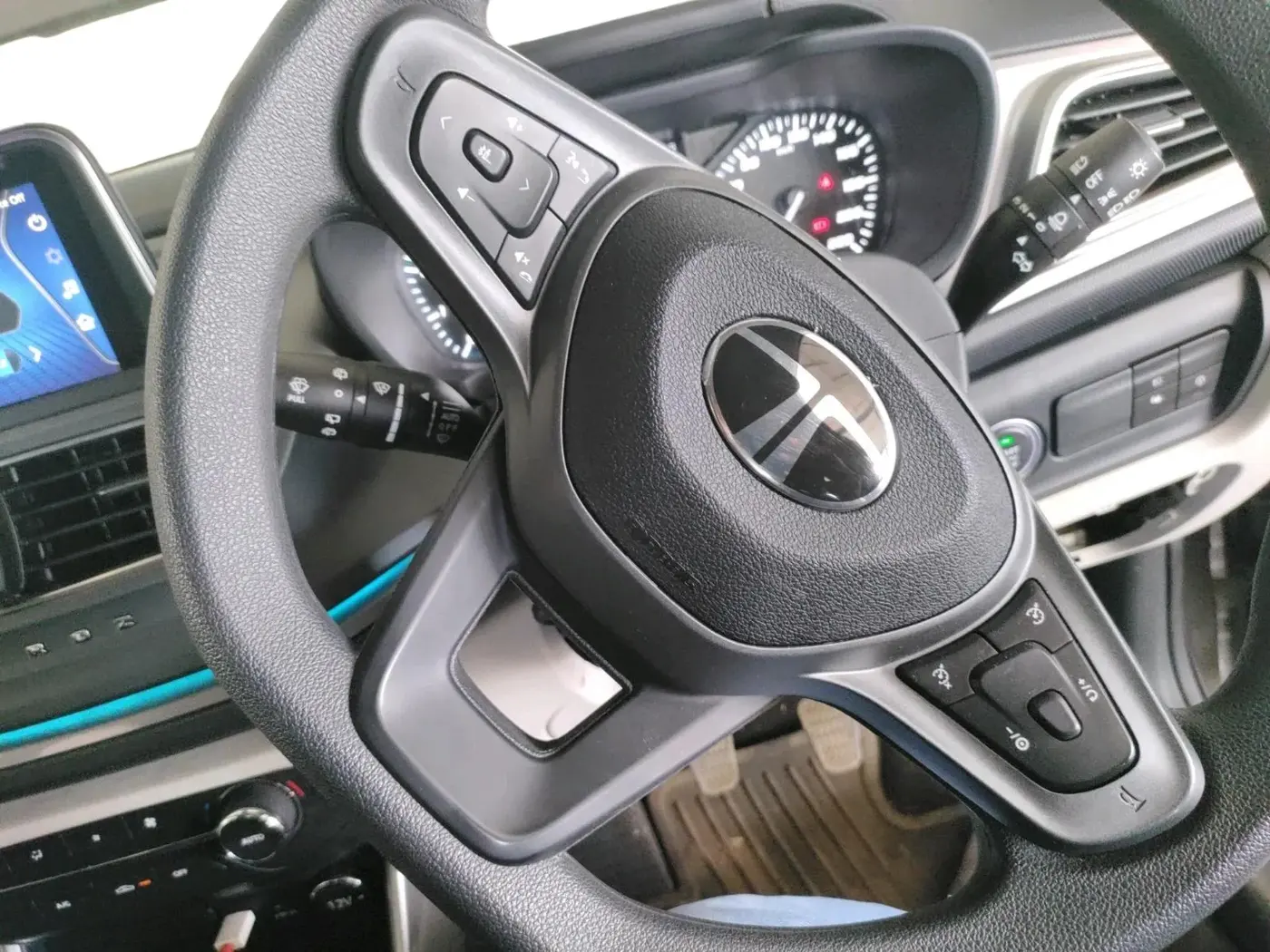 2024 Tata ALTROZ XZ PETROL, Petrol, Manual, 7,597 km, interior