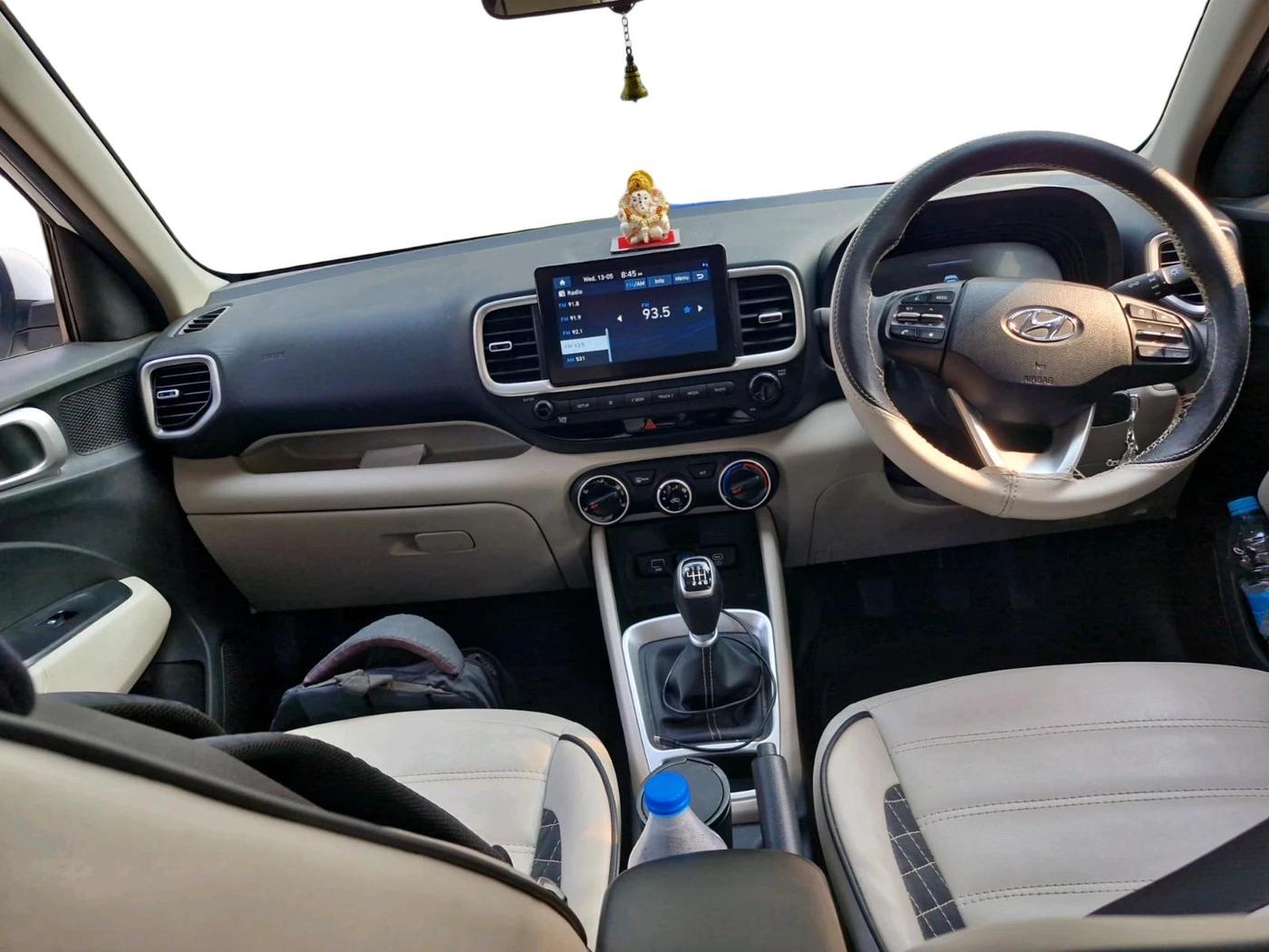 2025 Hyundai VENUE S (O) 1.0 Turbo MT, Petrol, Manual, 19,231 km, interior