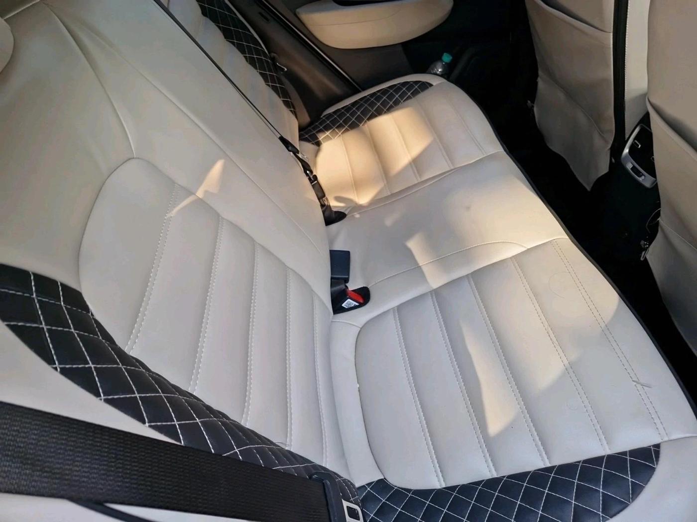 2025 Hyundai VENUE S (O) 1.0 Turbo MT, Petrol, Manual, 19,231 km, interior