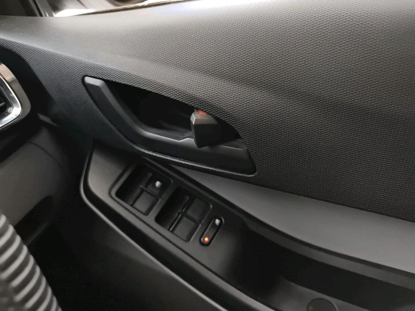 2021 Tata Tiago XZ PETROL, Petrol, Manual, 23,747 km, interior
