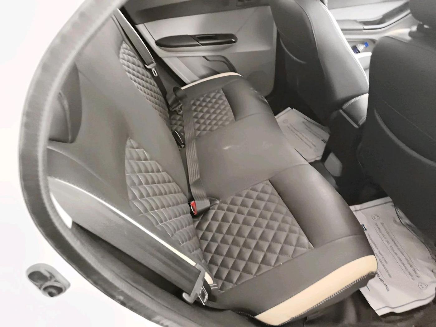 2021 Tata Tiago XZ PETROL, Petrol, Manual, 23,747 km, interior