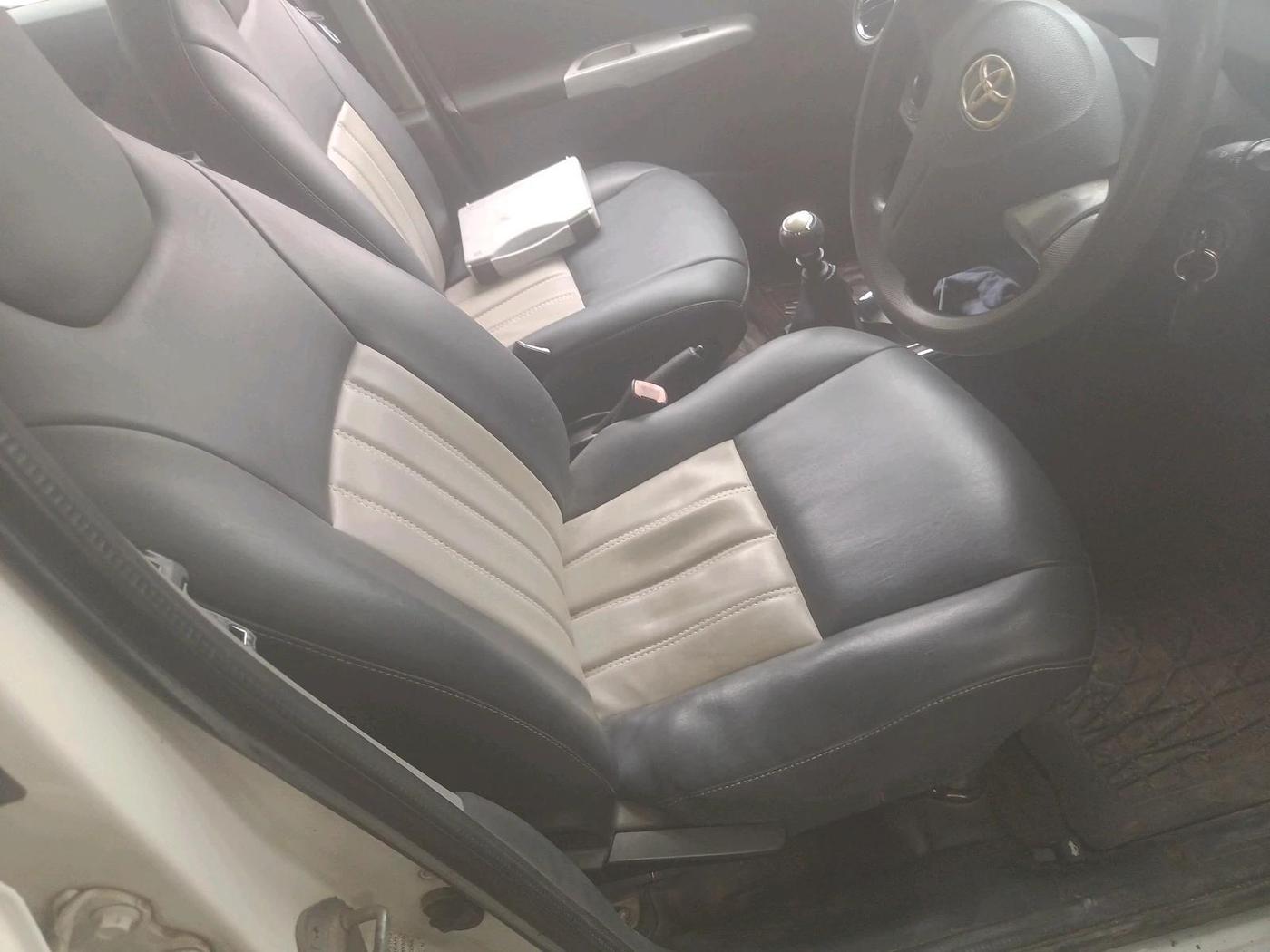 2012 Toyota Etios VD, Diesel, Manual, 75,786 km, interior