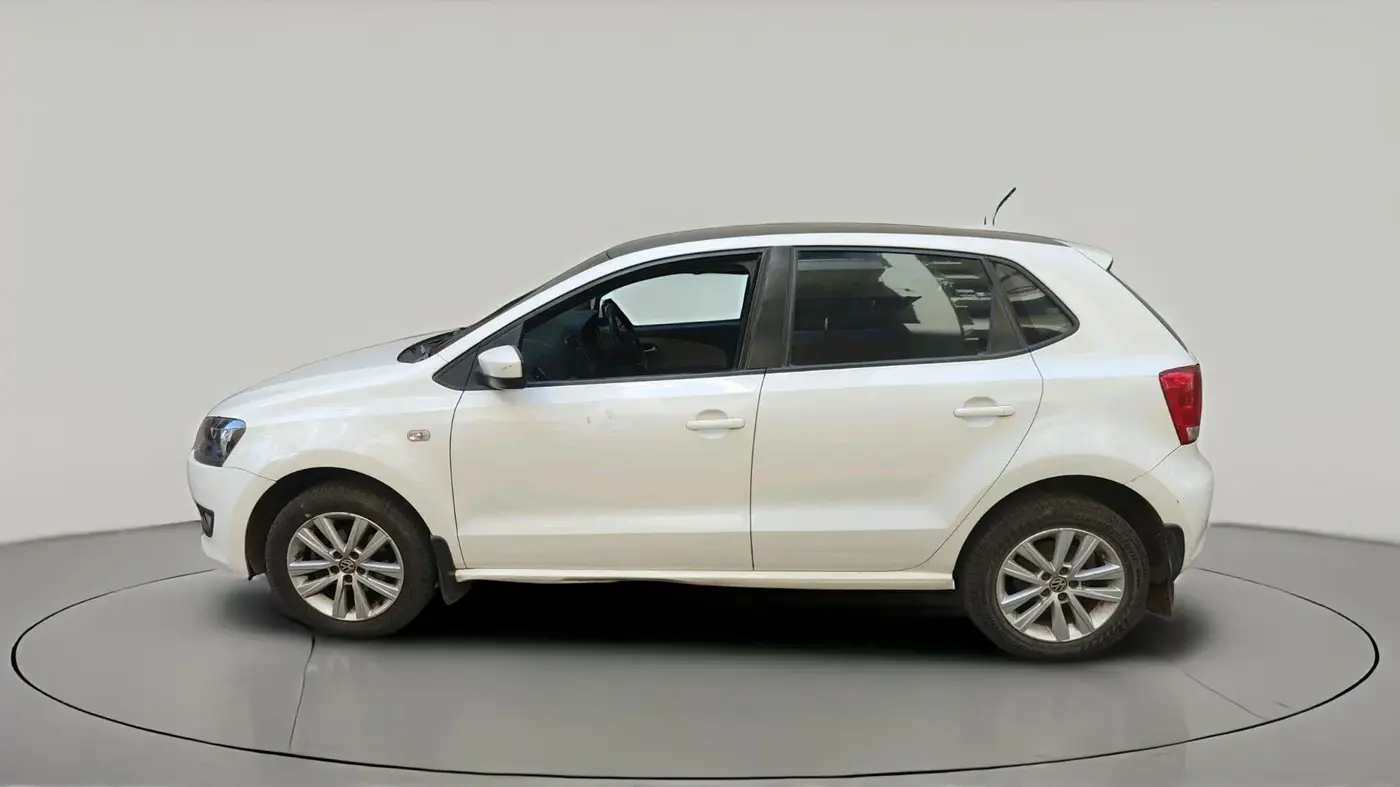 2013 Volkswagen Polo HIGHLINE1.2L, Petrol, Manual, 68,278 km, exterior