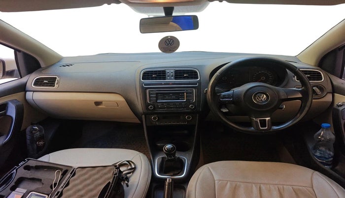 2013 Volkswagen Polo HIGHLINE1.2L, Petrol, Manual, 68,278 km, interior