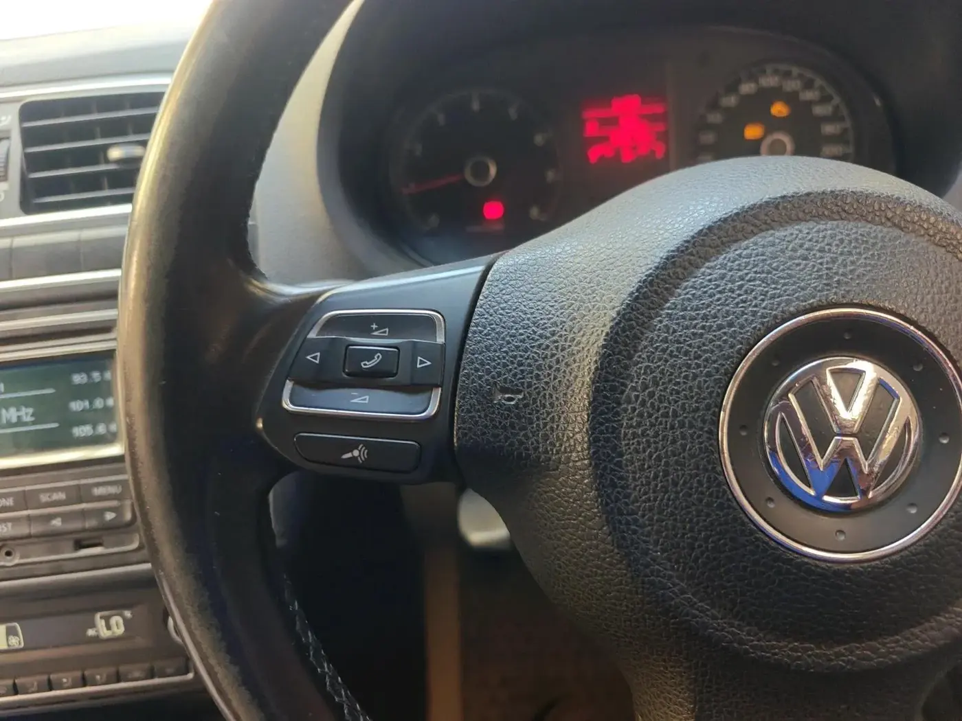 2013 Volkswagen Polo HIGHLINE1.2L, Petrol, Manual, 68,278 km, interior