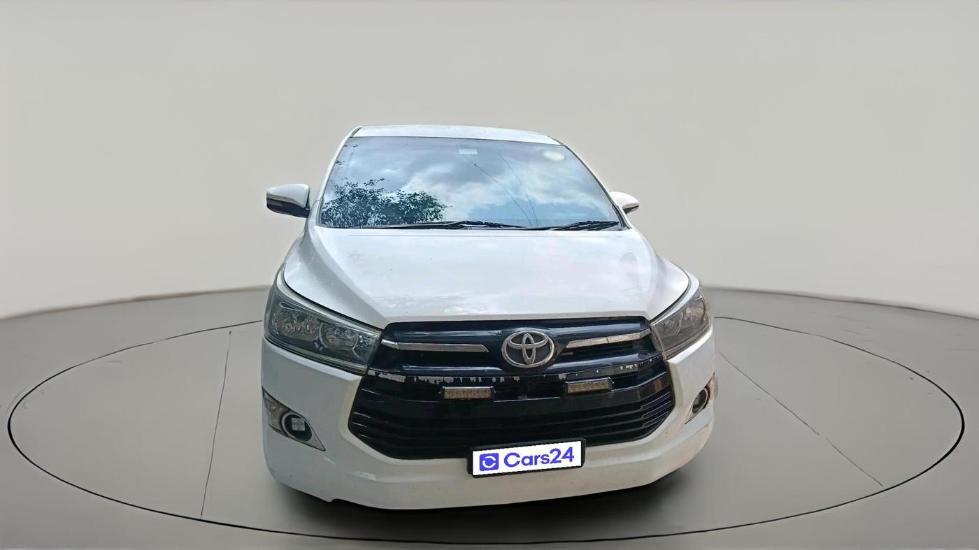 2017 Toyota Innova Crysta 2.4 G 7 STR, Diesel, Manual, 3,00,300 km, exterior