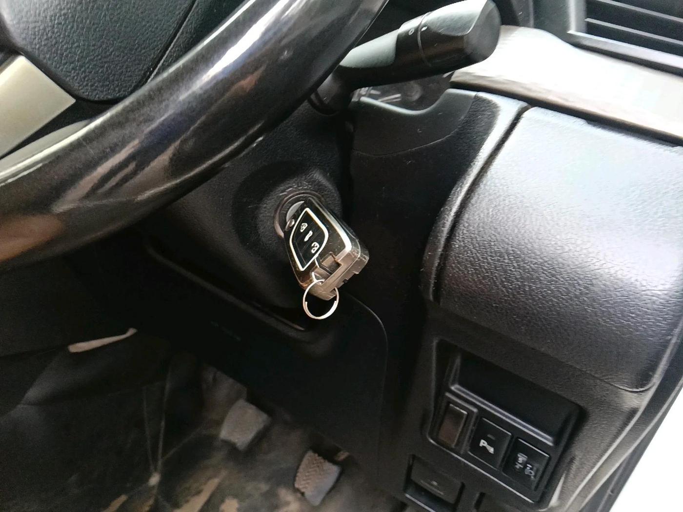 2017 Toyota Innova Crysta 2.4 G 7 STR, Diesel, Manual, 3,00,300 km, interior
