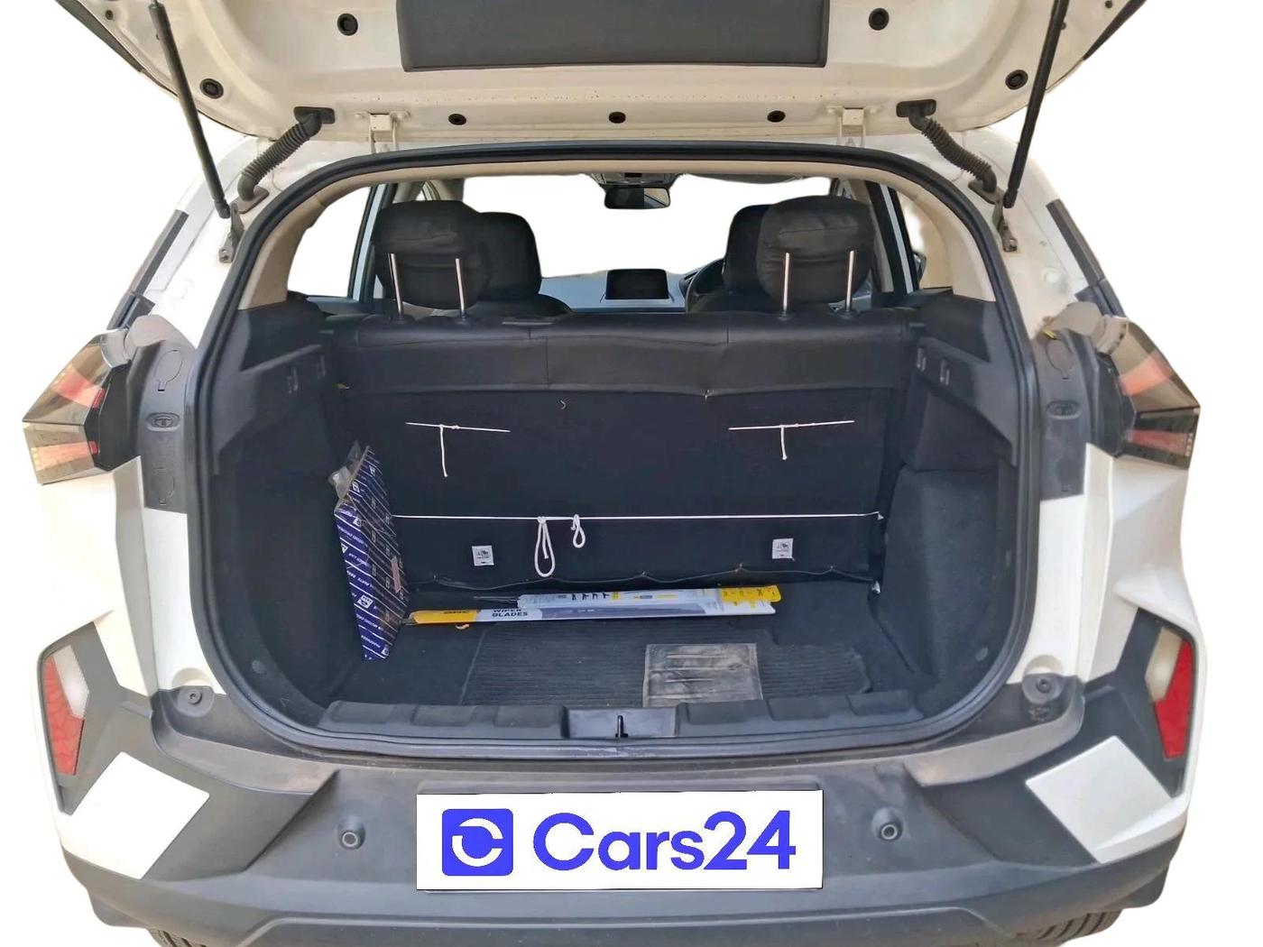 2024 Tata NEXON PURE SUNROOF 1.2 PETROL, Petrol, Manual, 5,061 km, exterior