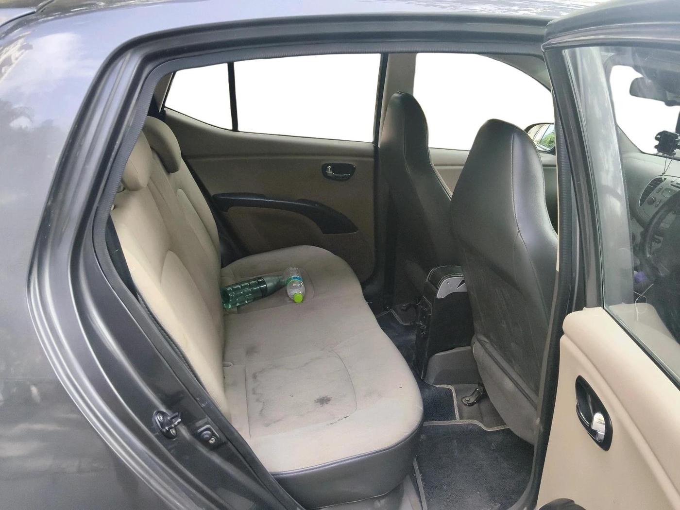 2011 Hyundai i10 ASTA 1.2, Petrol, Manual, 61,855 km, interior