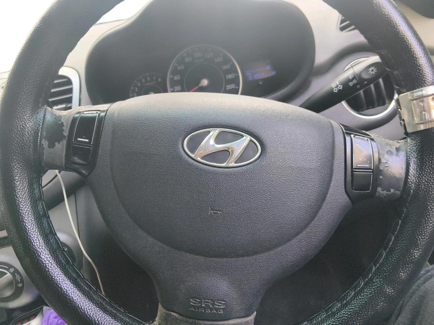 2011 Hyundai i10 ASTA 1.2, Petrol, Manual, 61,855 km, interior