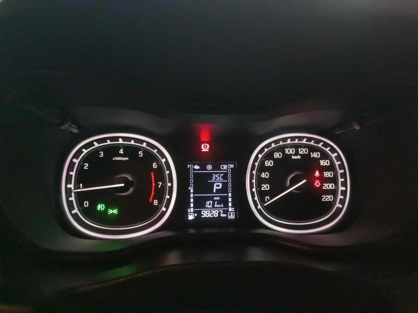 2022 Toyota URBAN CRUISER PREMIUM GRADE AT, Petrol, Automatic, 98,287 km, interior