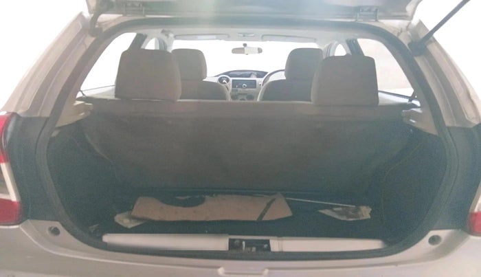 2015 Toyota Etios Liva GD, Diesel, Manual, 1,30,065 km, exterior