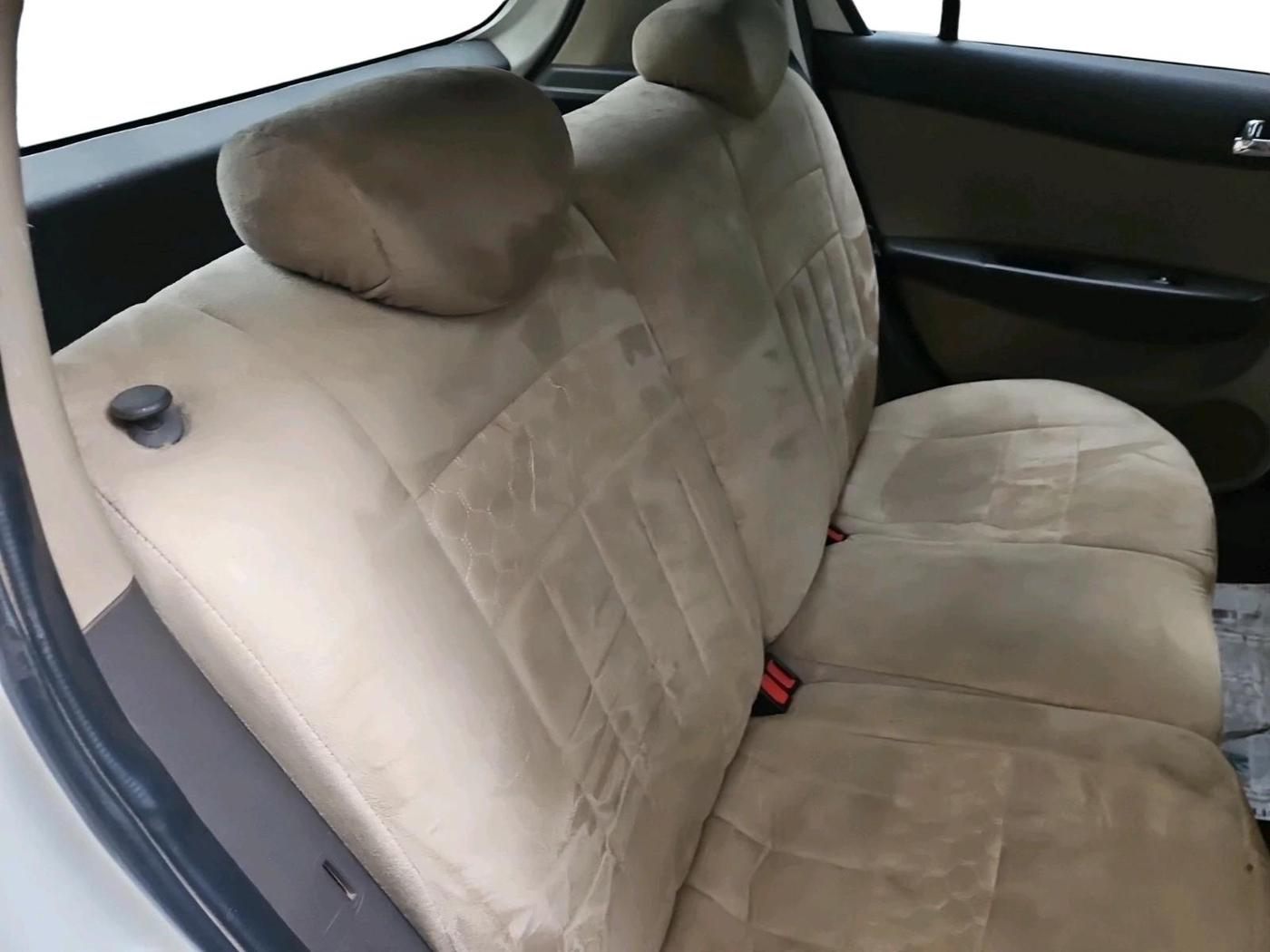 2011 Hyundai i20 SPORTZ 1.2, Petrol, Manual, 97,297 km, interior