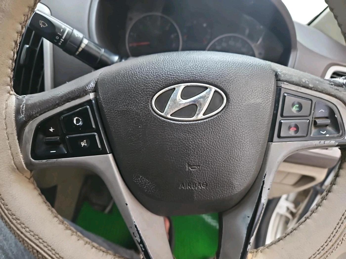 2011 Hyundai i20 SPORTZ 1.2, Petrol, Manual, 97,297 km, interior