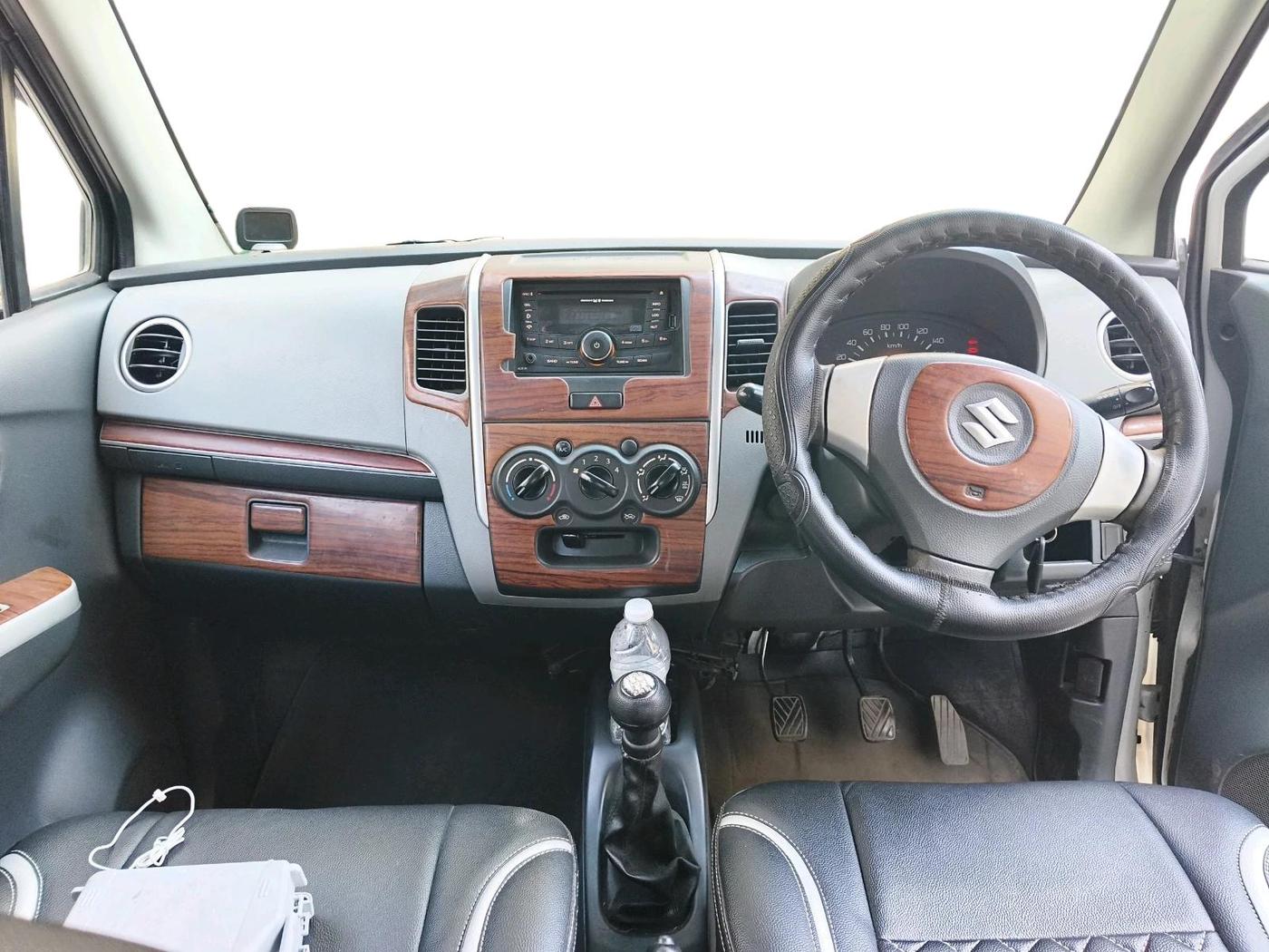 2012 Maruti Wagon R 1.0 LXI CNG, CNG, Manual, 1,09,391 km, interior