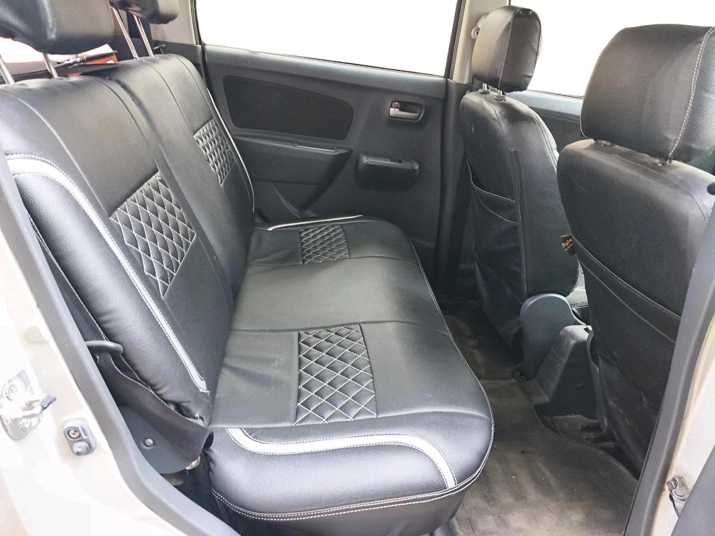 2012 Maruti Wagon R 1.0 LXI CNG, CNG, Manual, 1,09,391 km, interior
