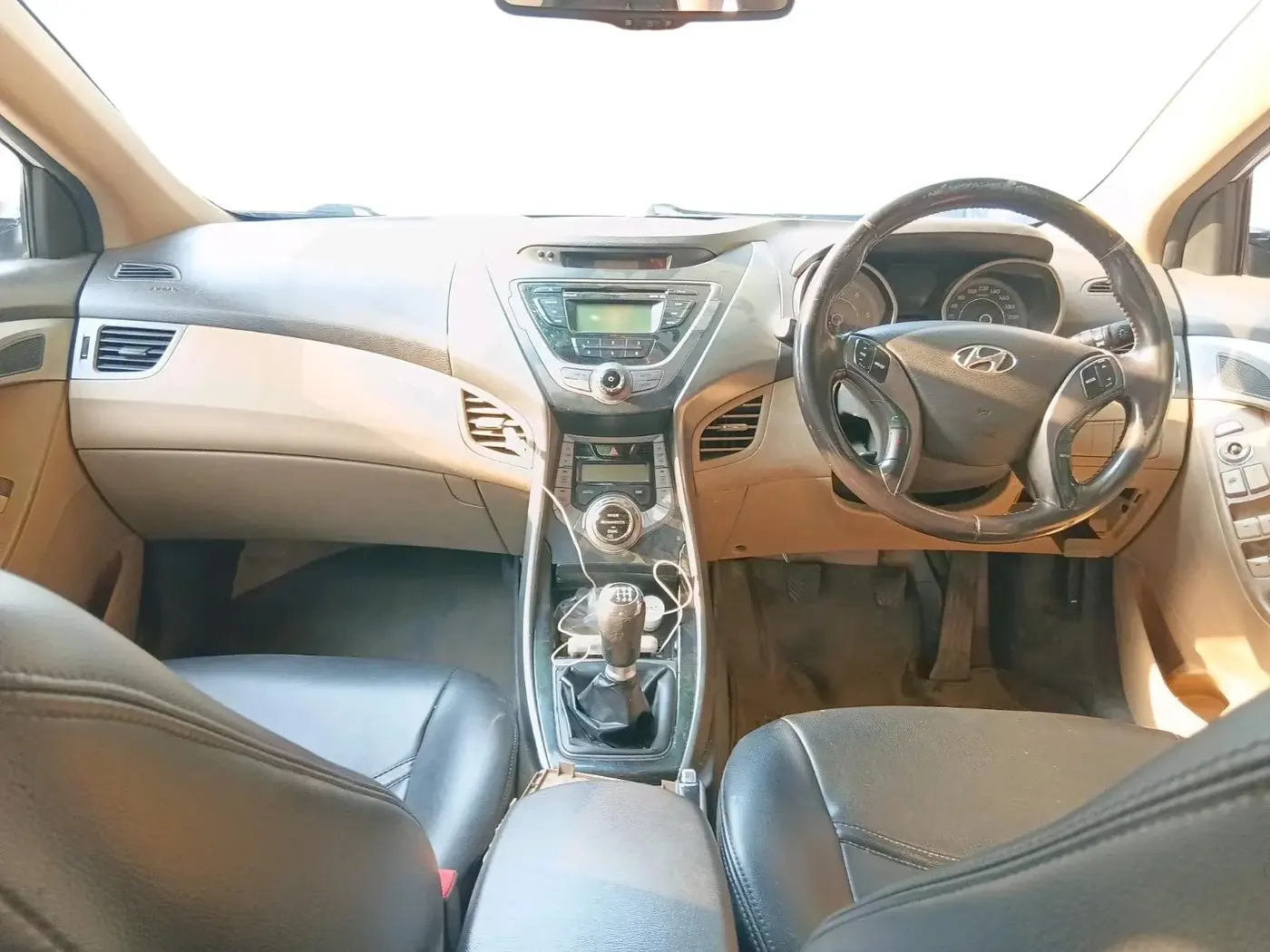 2012 Hyundai New Elantra 1.6 S MT DIESEL, Diesel, Manual, 1,00,306 km, interior