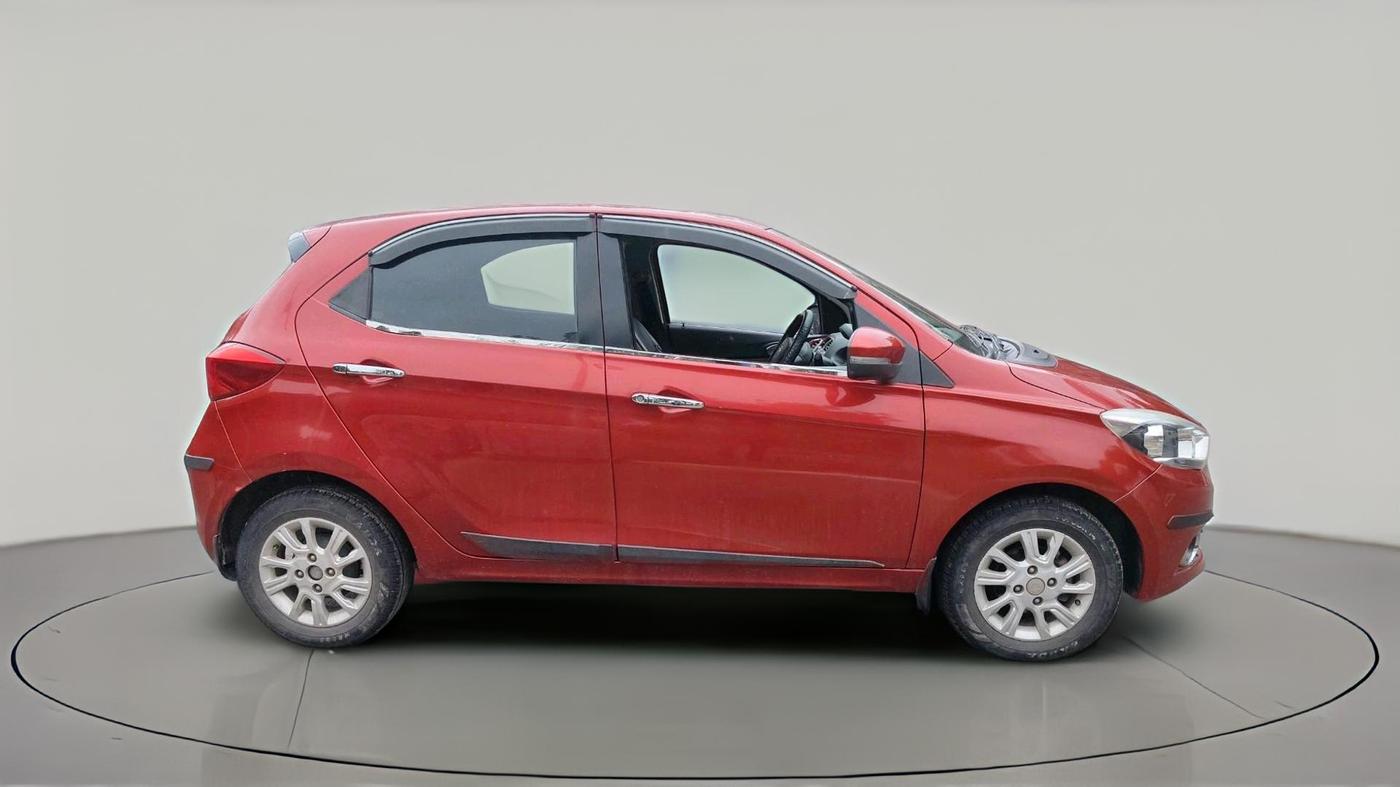 2017 Tata Tiago XZ PETROL, Petrol, Manual, 47,137 km, exterior