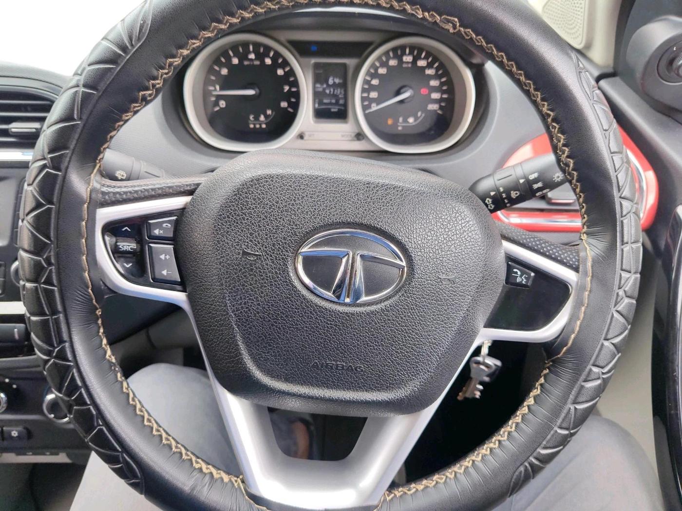 2017 Tata Tiago XZ PETROL, Petrol, Manual, 47,137 km, interior