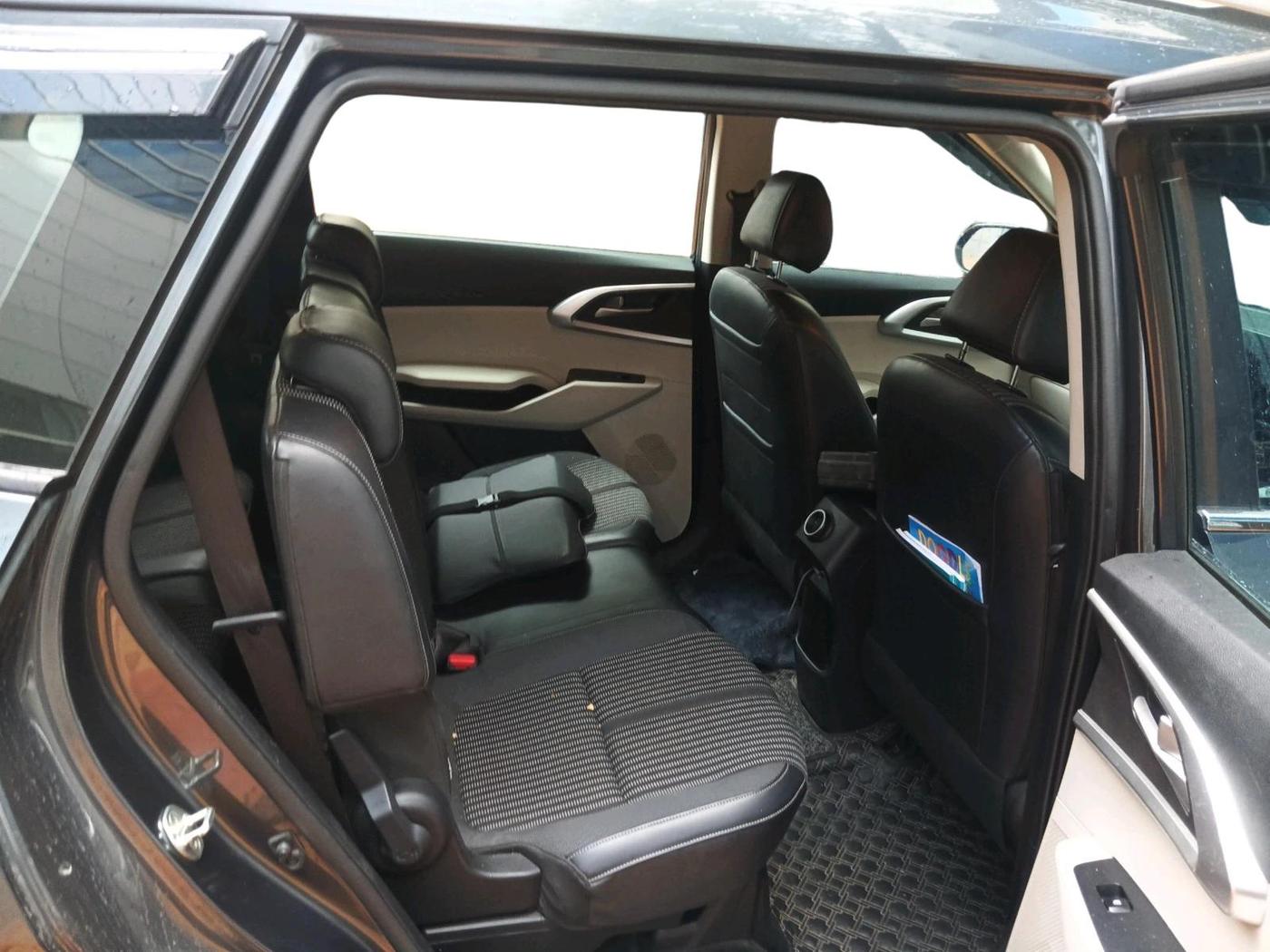 2022 KIA CARENS PRESTIGE 1.4 PETROL 7 STR, Petrol, Manual, 37,018 km, interior