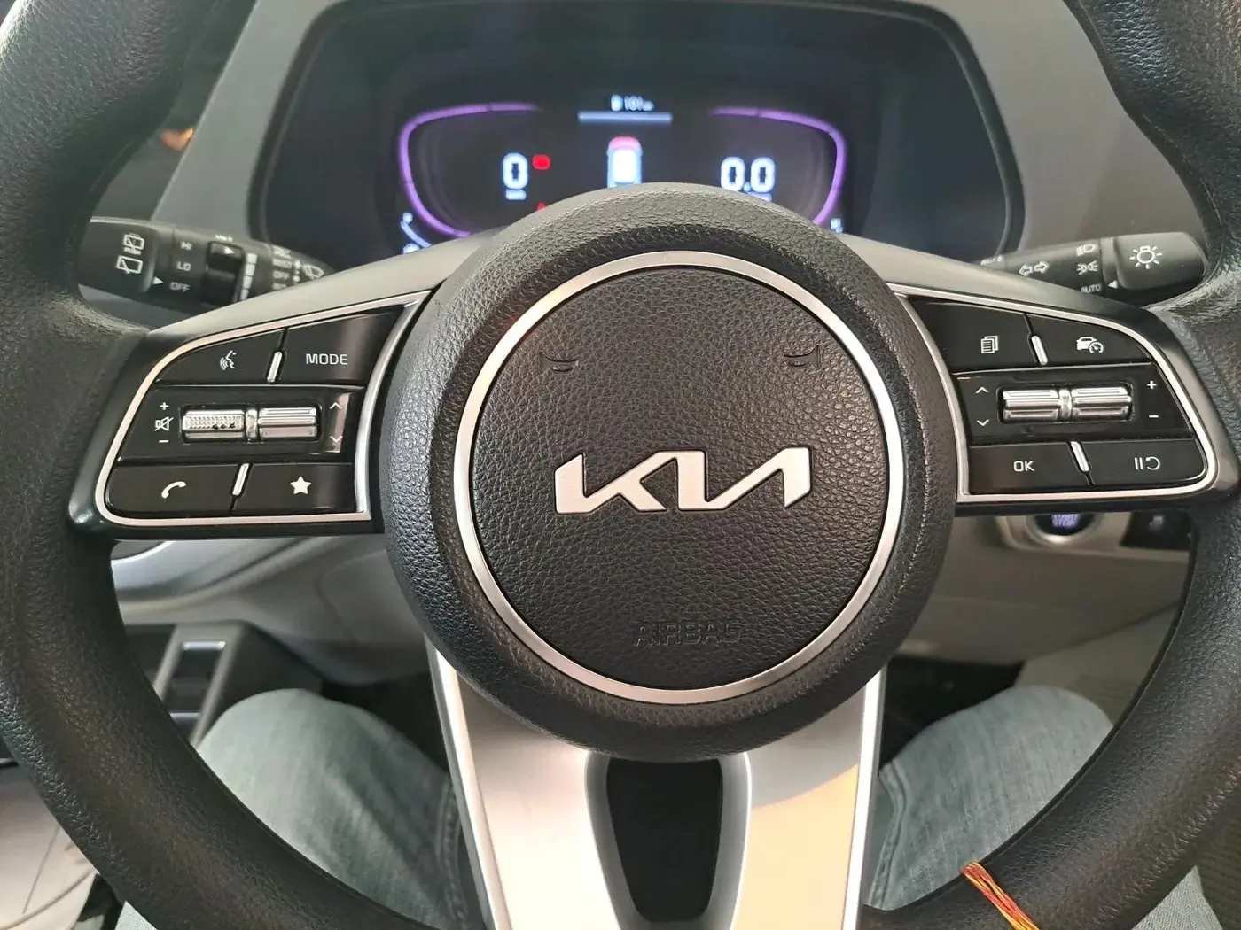 2022 KIA CARENS PRESTIGE PLUS 1.4 PETROL 7 STR, Petrol, Manual, 34,804 km, interior