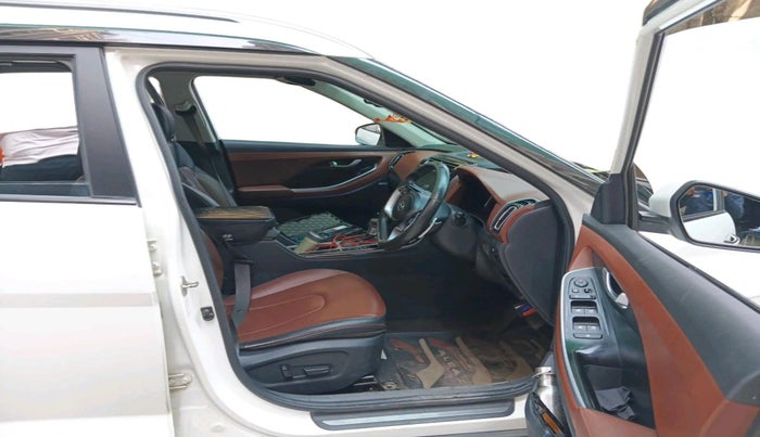 2023 Hyundai ALCAZAR 1.5 SIGNATURE (O) AT 7STR, Diesel, Automatic, 1,01,199 km, interior