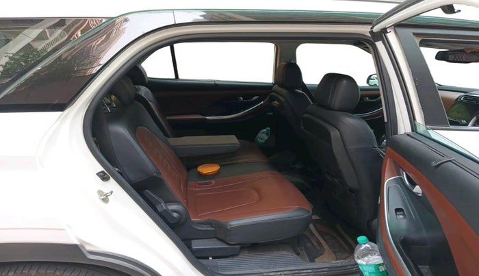 2023 Hyundai ALCAZAR 1.5 SIGNATURE (O) AT 7STR, Diesel, Automatic, 1,01,199 km, interior