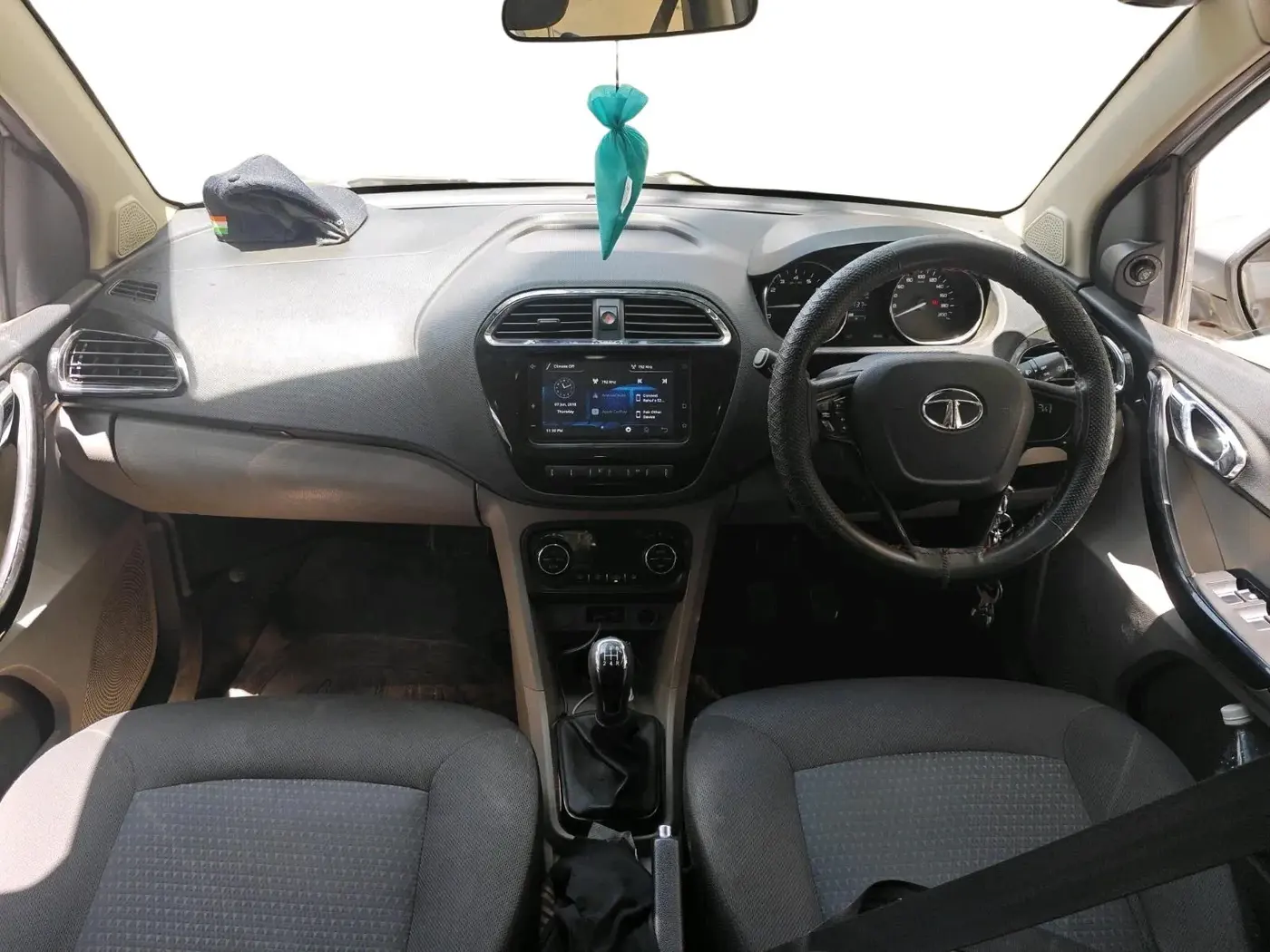 2019 Tata Tiago XZ PLUS PETROL, Petrol, Manual, 80,586 km, interior