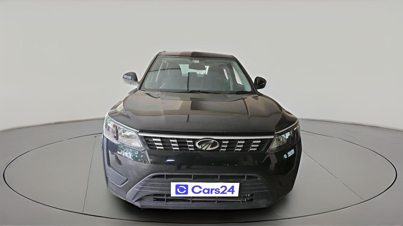 2020 Mahindra XUV300 W6 1.2 PETROL, Petrol, Manual, 64,211 km, exterior