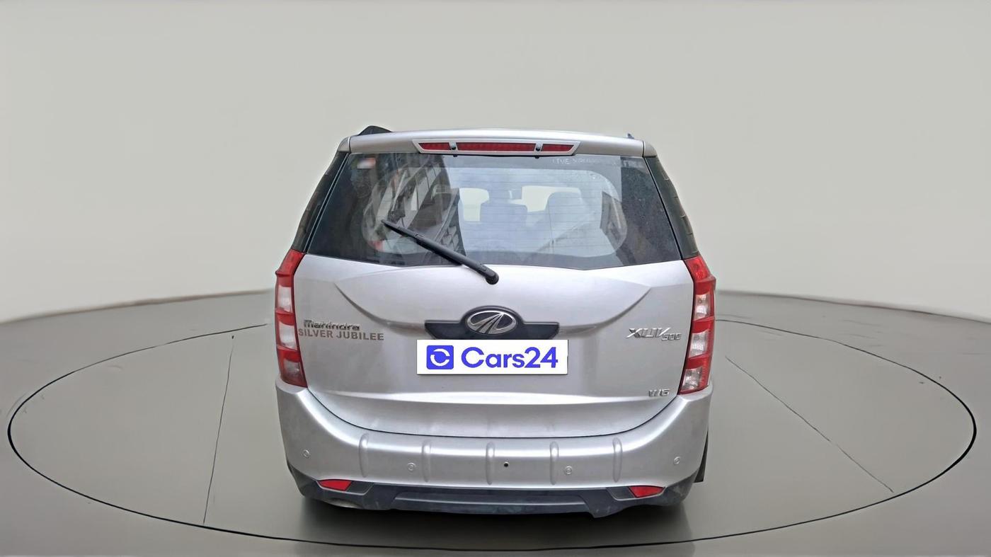 2015 Mahindra XUV500 W6, Diesel, Manual, 1,75,511 km, exterior