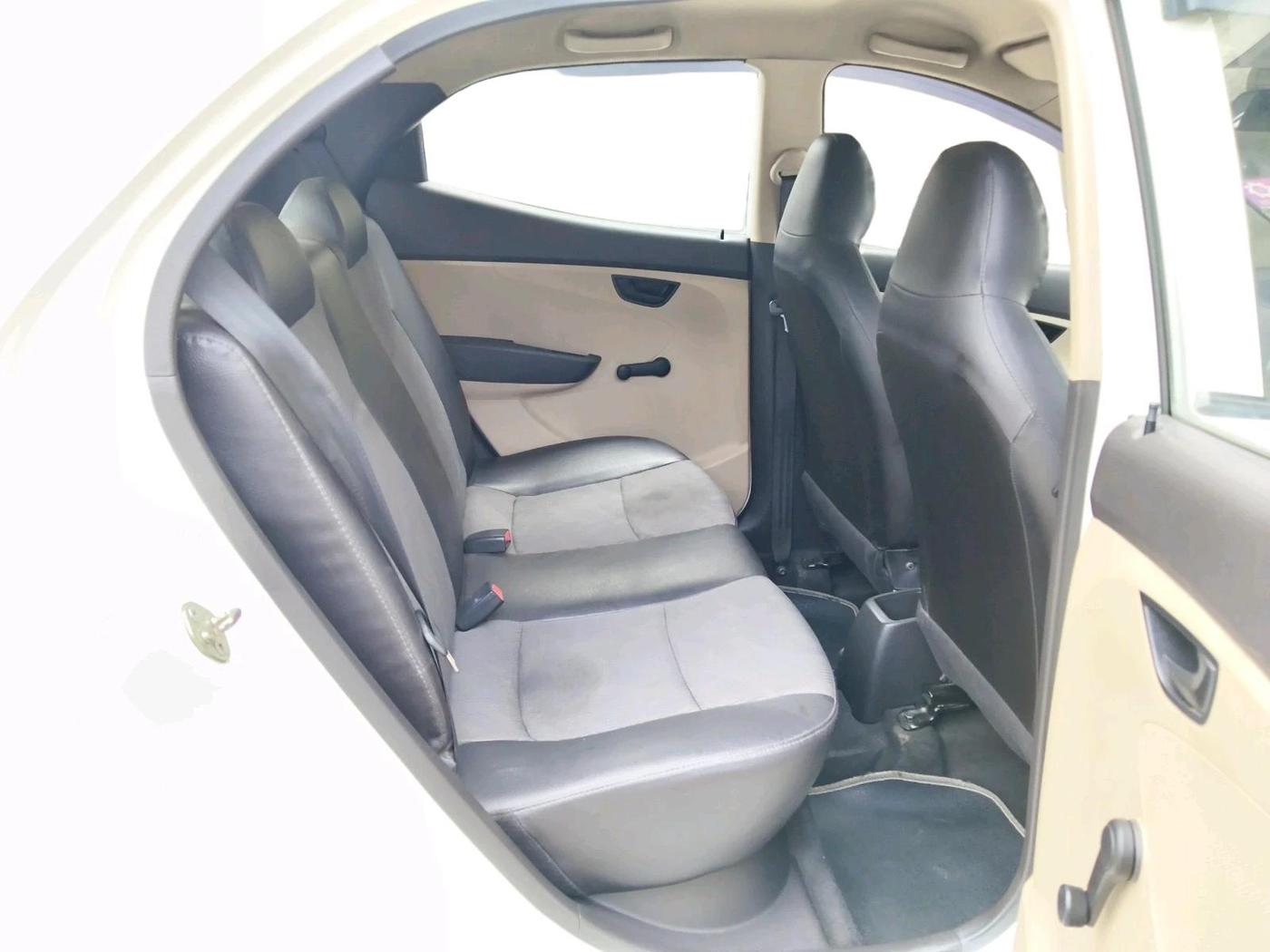 2012 Hyundai Eon ERA, Petrol, Manual, 1,16,785 km, interior