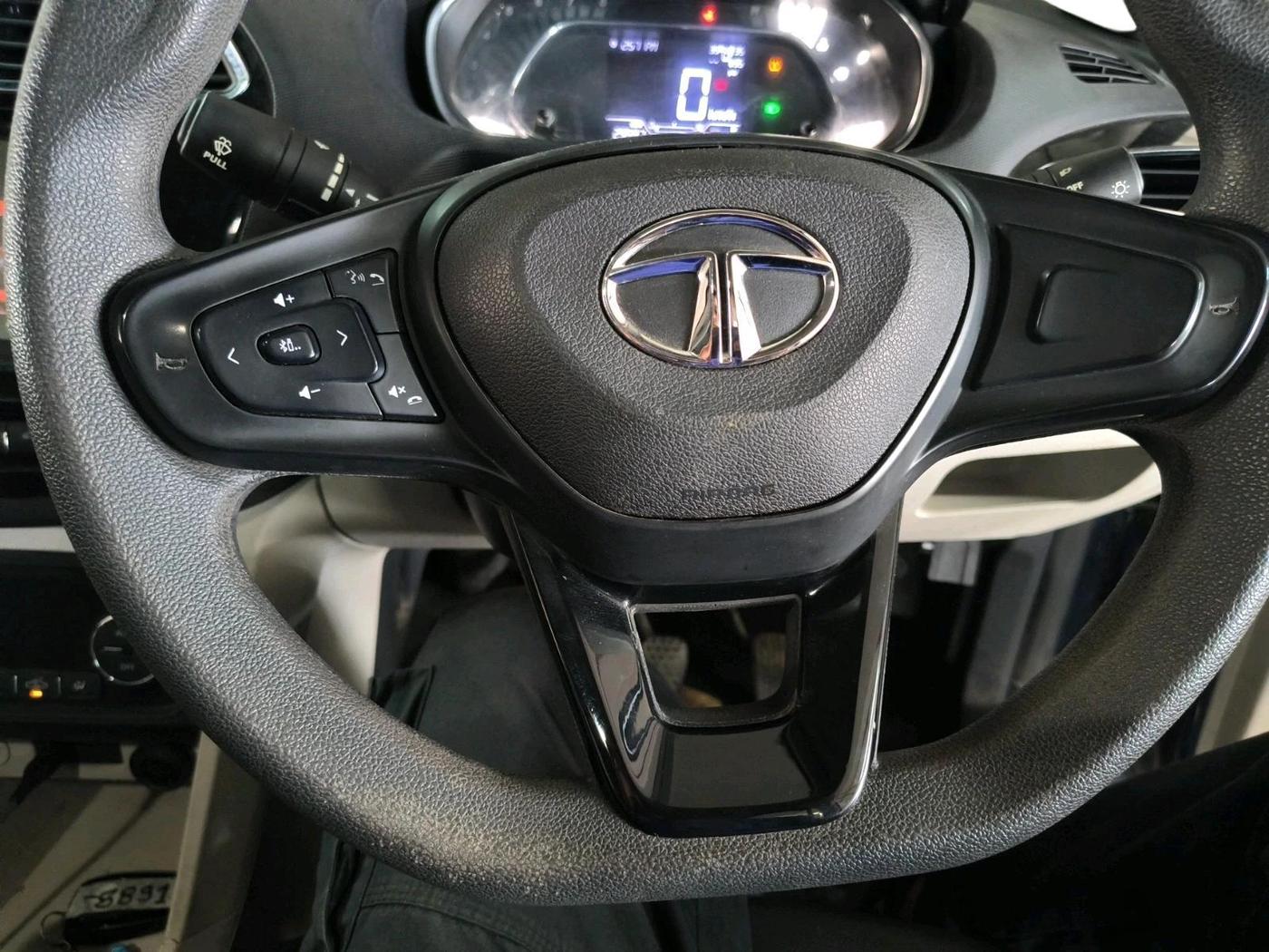 2023 Tata TIGOR XZ PLUS PETROL, Petrol, Manual, 29,597 km, interior
