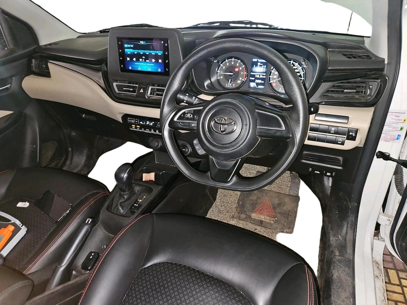 2023 Toyota Glanza G AMT, Petrol, Automatic, 28,636 km, interior
