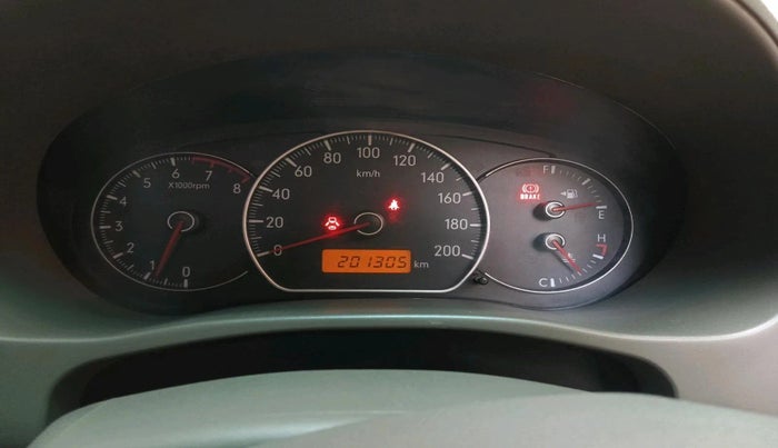 2010 Maruti SX4 ZXI, CNG, Manual, 2,01,305 km, interior