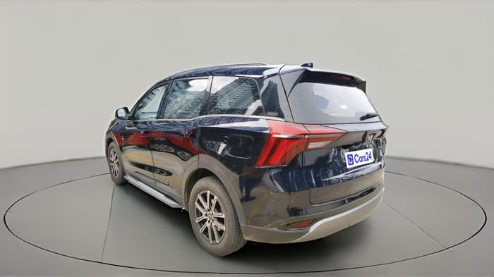 2025 Mahindra XUV700 AX 7 LUXURY D AT 7 STR, Diesel, Automatic, 33,926 km, exterior