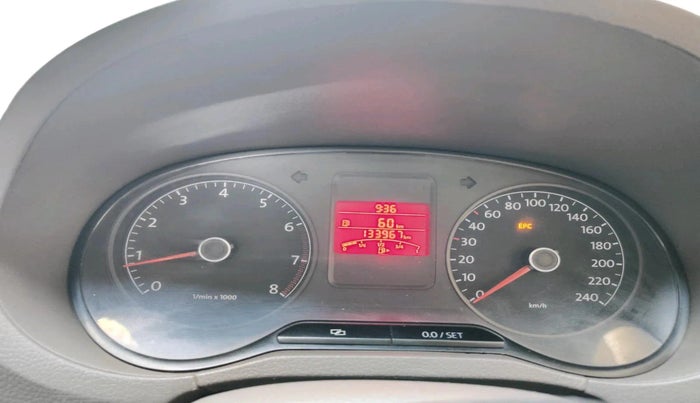 2011 Volkswagen Vento HIGHLINE 1.6 MPI, CNG, Manual, 1,33,967 km, interior